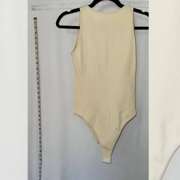 OQQ Womens Medium Stretch Rib Knit Snap Round Neck Sleeveless Bodysuits Cream - Picture 3 of 5